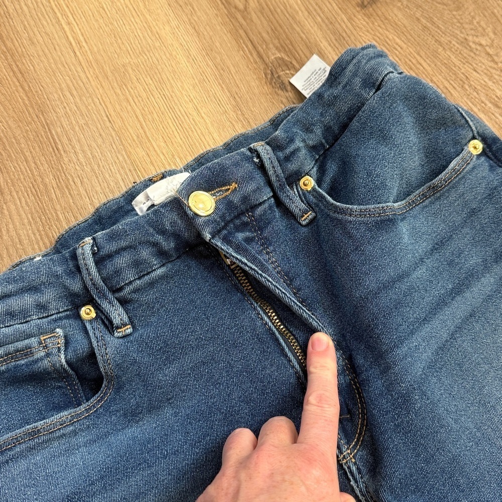 Good American Good Legs Raw Hem Skinny Jeans Medium Wash Stretch Denim 10/30 - Picture 3 of 8